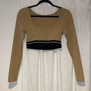 JoyLab Beige Long Sleeve Scoop Neck Cropped Top Small Excellent